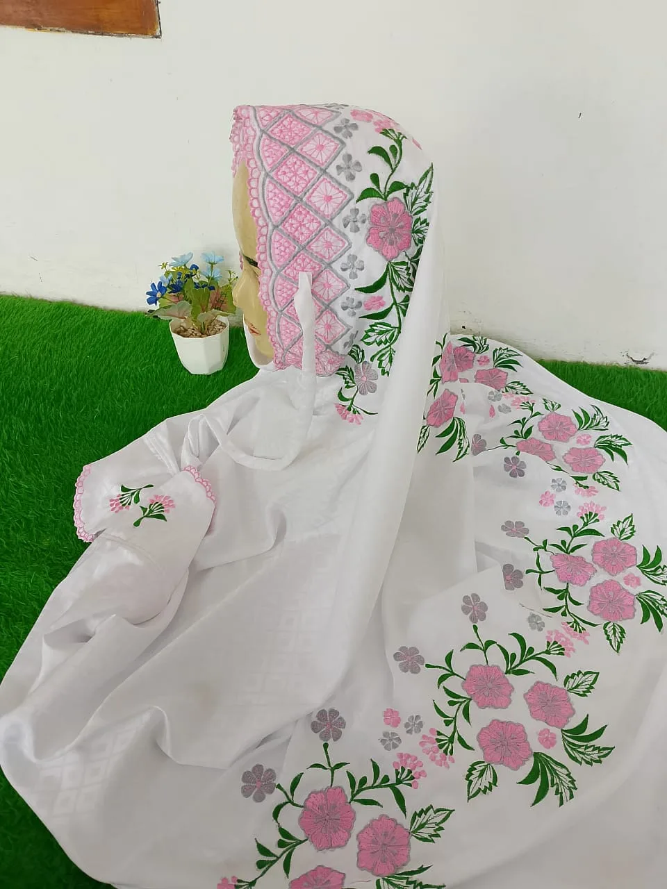 Mukena Mukena Travel Premium - Bahan Bahan Parasut Mukena Karimah